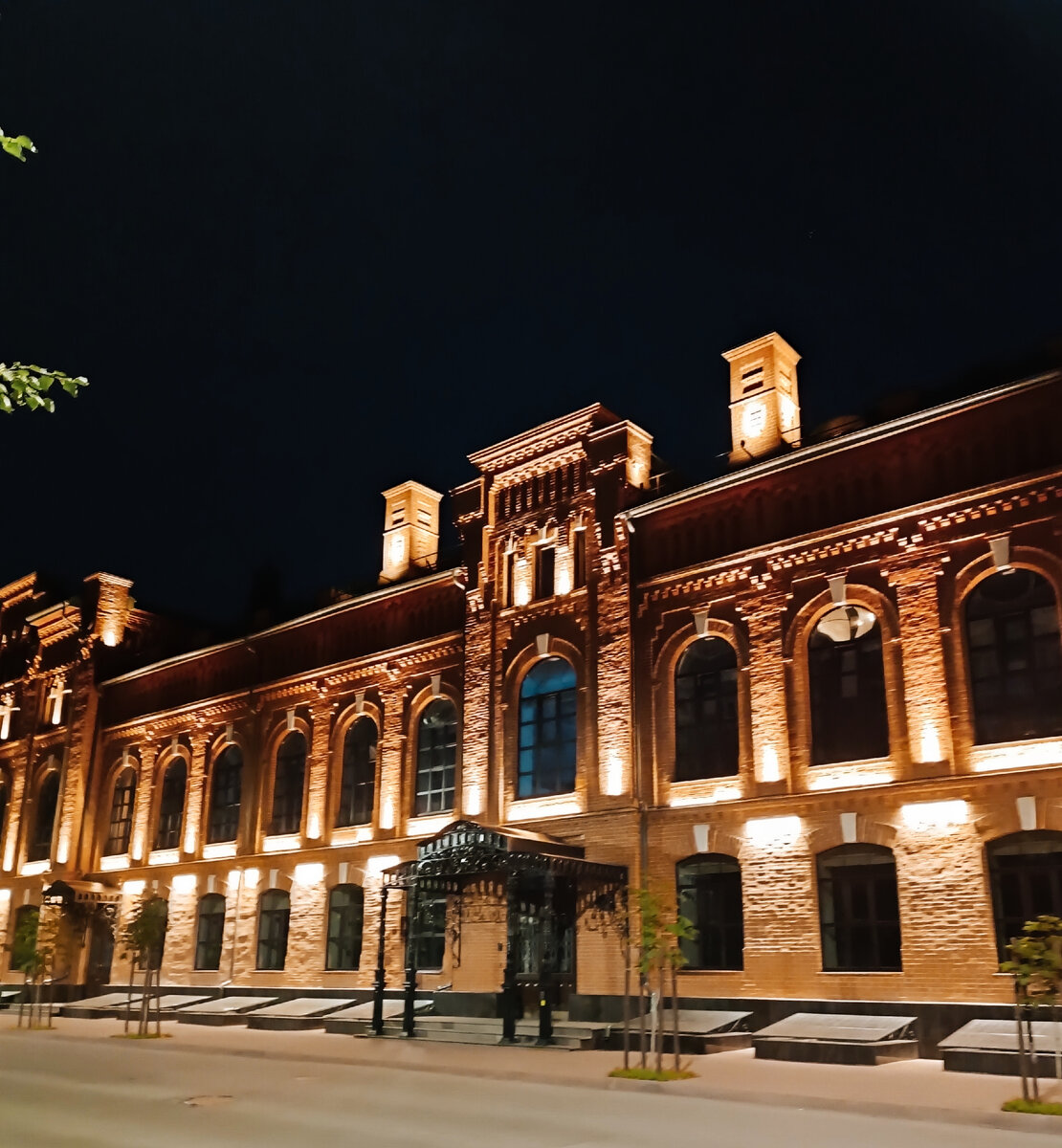 Здание бывшего ликёроводочного завода  2023 г