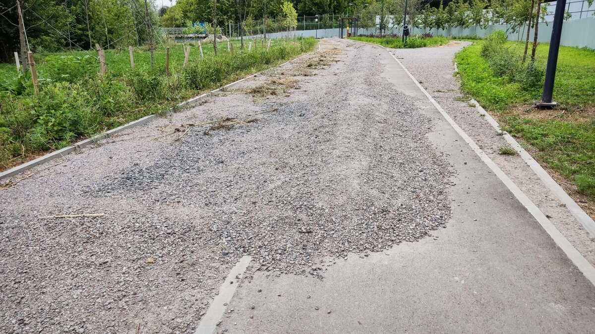     Специалисты Примавтодора начали ремонтировать дорогу Артём-Находка-порт Восточный в Приморье. Им предстоит поменять около 4 тысяч квадратных метров асфальта.