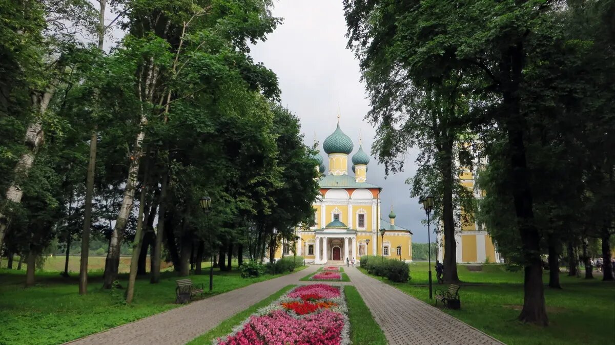 Христиане отмечают день обретения Казанской иконы. Фото: www.piqsels.com