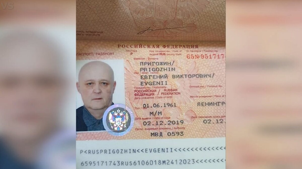 Несколько дней назад были обнародованы кадры обысков в доме и офисе мятежного бизнесмена наделавшего немало шума 24 июня, и чью фамилию сегодня называть вслух, как говорится не комильфо.-5-2
