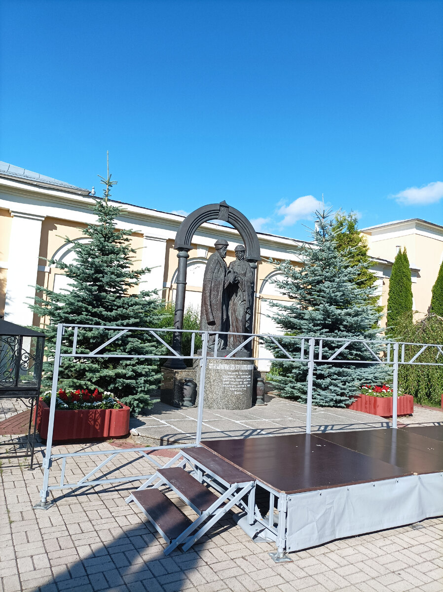 Калуга, стараюсь сходить к этому памятнику, когда бываем