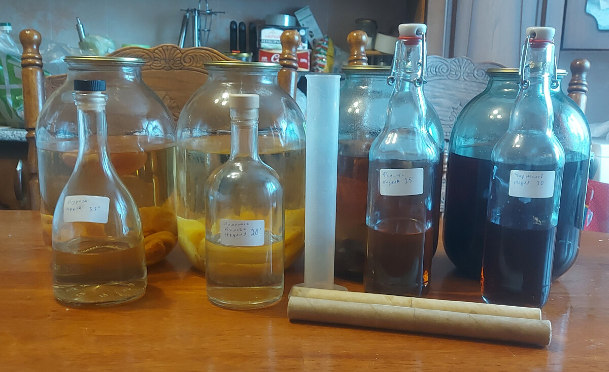 Настойки на сухофруктах. Экспериментальные.