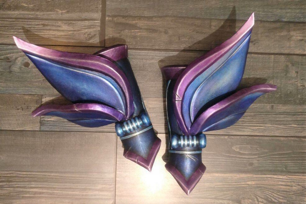                                                                 Готовые наручи