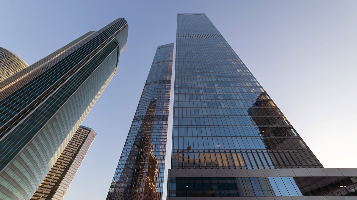 Вид на башни днем