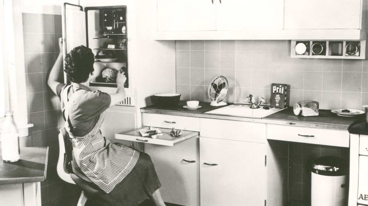 Прототип современной встроенной кухни. Источник: https://www.nobilia-russia.ru/snoska-2/