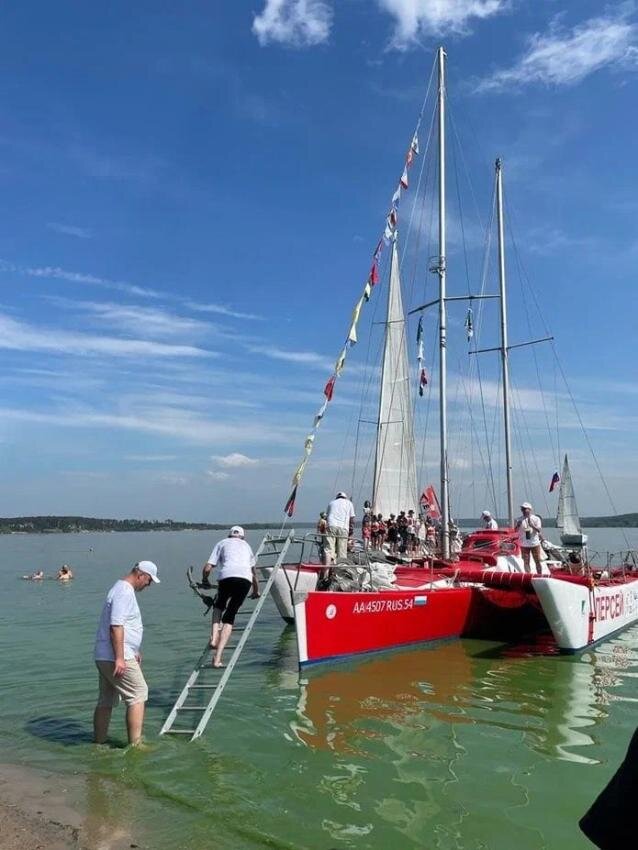    В Нижневартовске пришвартуется тримаран. Жителей приглашают прокатиться