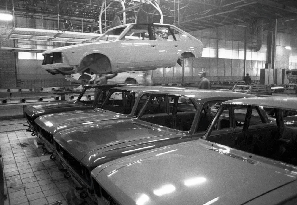 Московский автомобильный завод начал свою работу с 6 ноября 1930 г.