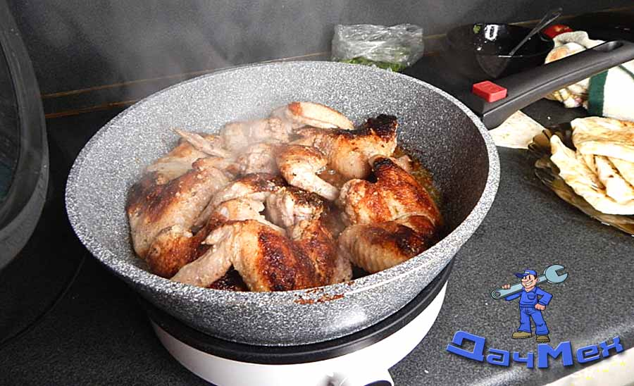 Готовка куриных крылышек на индукционной плите Xiaomi