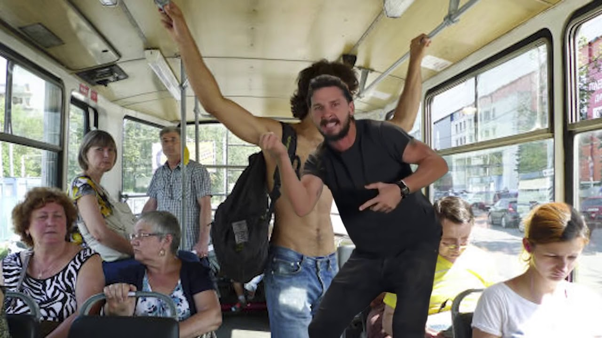 Буян в автобусе, иллюстративная картинка из Яндекса