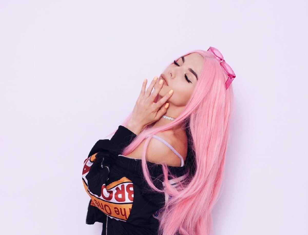  📷