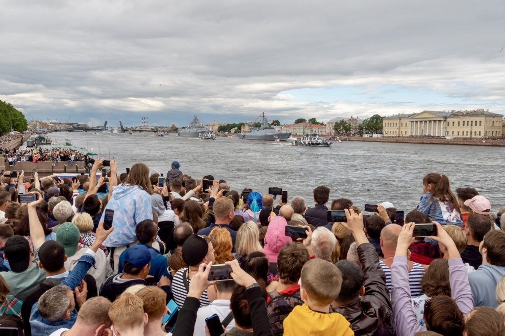 Фото с парада питер