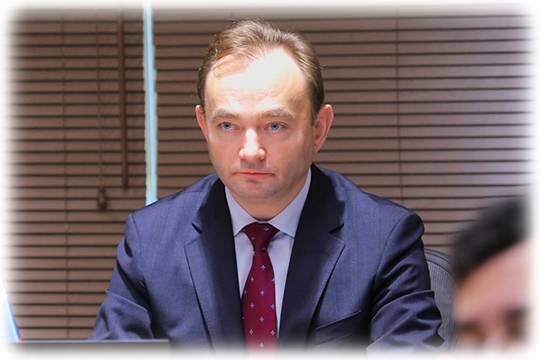    Замминистра Максиму Паршину в ресторане подали взятку