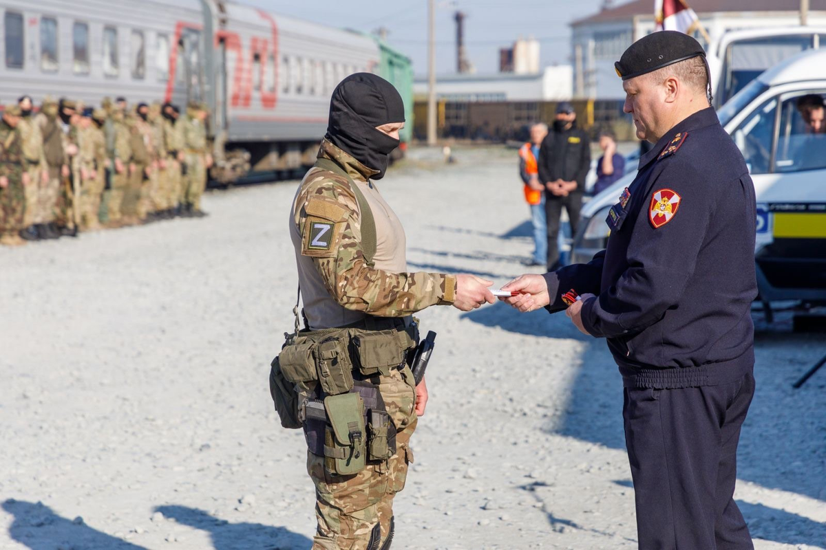 Спецоперация росгвардия. Отряд спецназа. Росгвардия боец. Отряды спецназа Росгвардии. Боец спецназа Росгвардии.