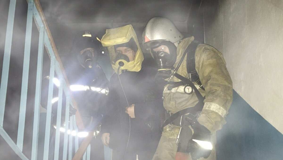     В Ставрополе провели эвакуацию многоэтажного дома из-за начавшегося пожара в системе вентиляции, сообщили в региональном УМЧС.