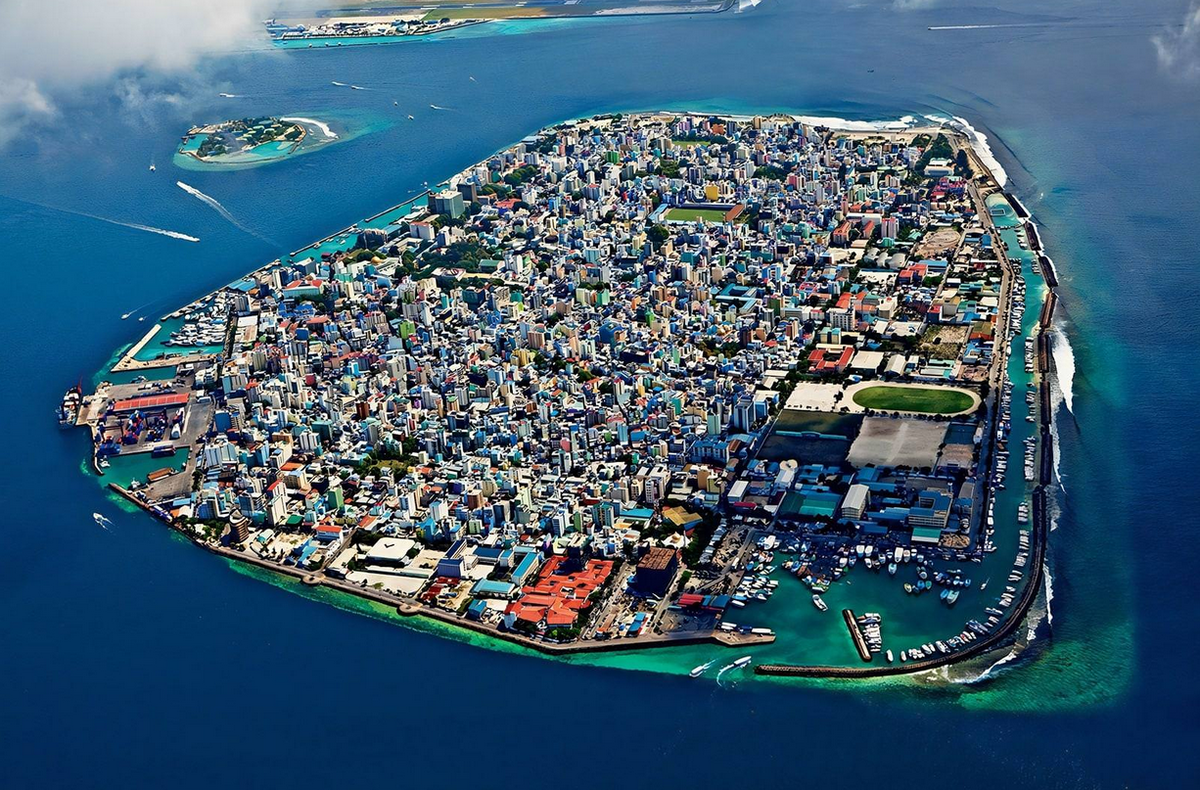 Столица Мальдив - город Мале.