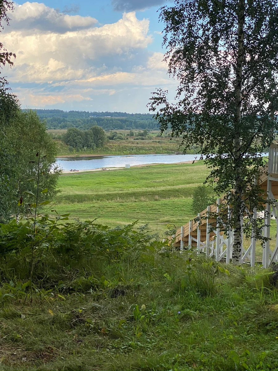 Фото солнечного неба на базе Любытино-хутор
