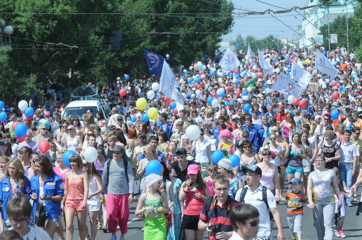 День города омск. С днём рождения г Омск. Омск празднование дней рождений. С праздником омичи день города. Сегодня в Омске есть праздник день города.