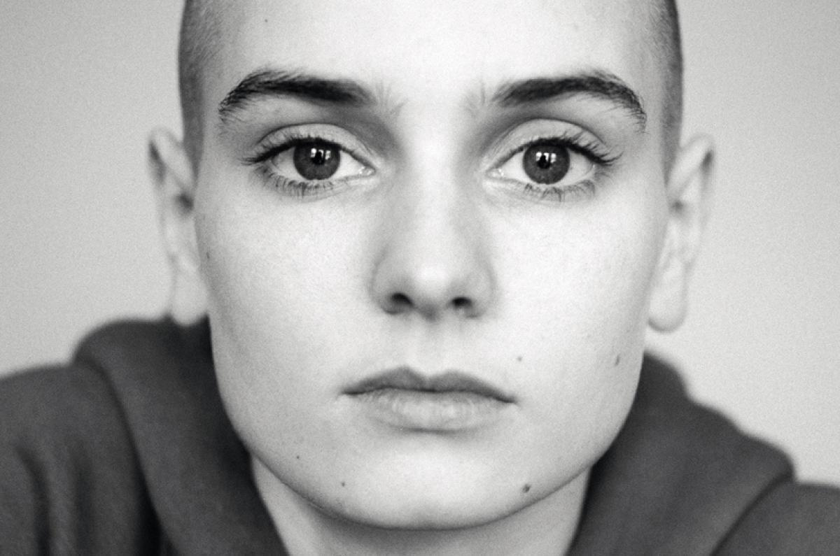 Шинед о конар слушать. Шинейд о’Коннор 2016. Sinéad o'Connor 1990. Шинейд о Коннор nothing. Sinead p Conor.