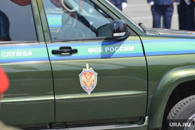    После обысков ФСБ автомобиль пропал из гаража депутата
