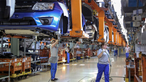    В АвтоВАЗе заявили, что следят за ценами на машины у дилеров Алина Городниченко