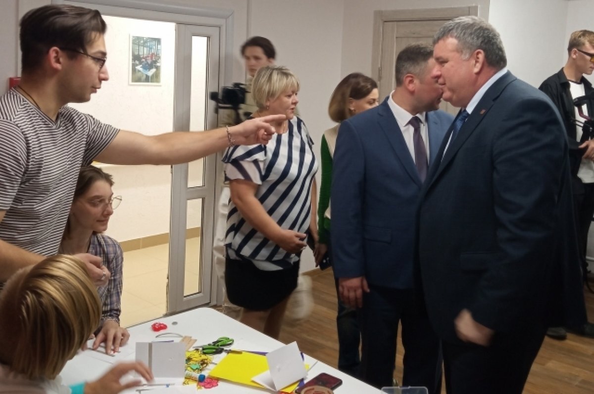    Глава администрации Тулы пообещал инвалиду с ДЦП спеть вместе с ним