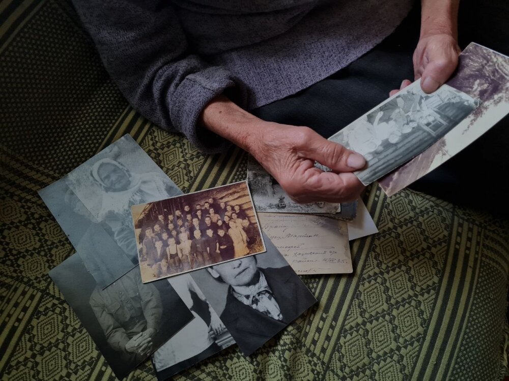    О том, что когда-то в деревне жило много людей, говорят только фотографии. Фото: АиФ