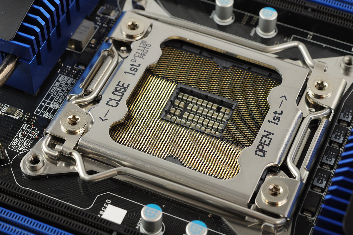 Какой сокет новый. Процессора Intel Socket 1155. Сокет LGA 1155. Материнская плата сокеты процессоров Intel. Сокет под Интел.