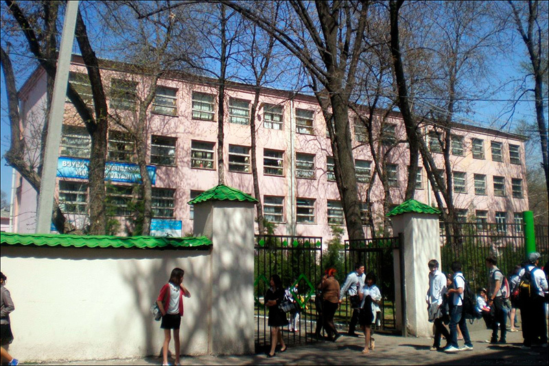 Школа в Ташкенте. Фото с сайта Tribuna.ru