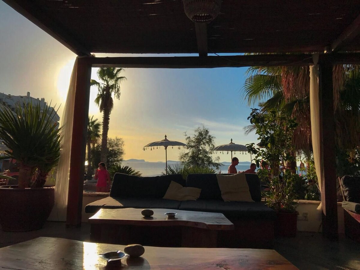                                                                     Кафе Golden buddha