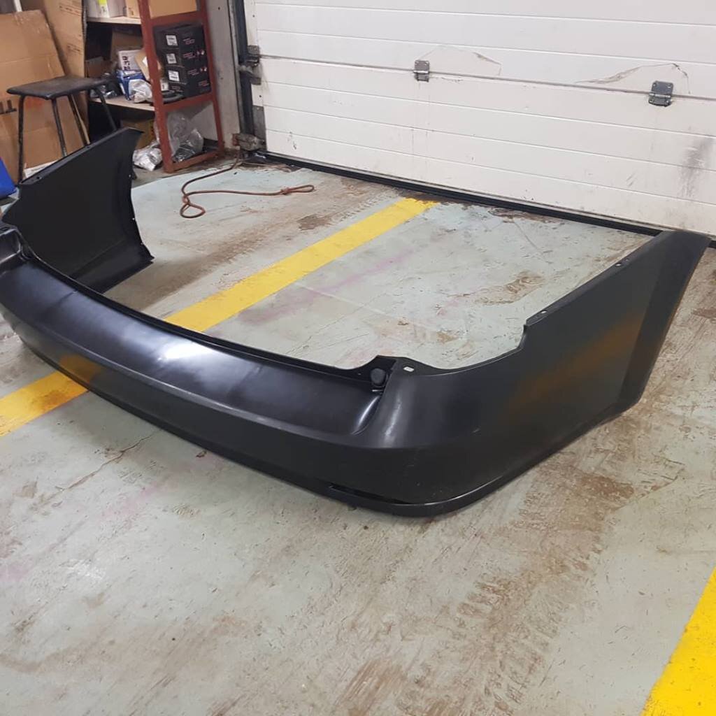 В наличии на складе магазина ЗИП18РФ новый задний бампер на  Chevrolet Lacetti универсал, неоригинал, Тайвань, цена - 2000р. Есть незначительные потертости и царапины на бампере, бампер под окрас, так что все дефекты скроются.