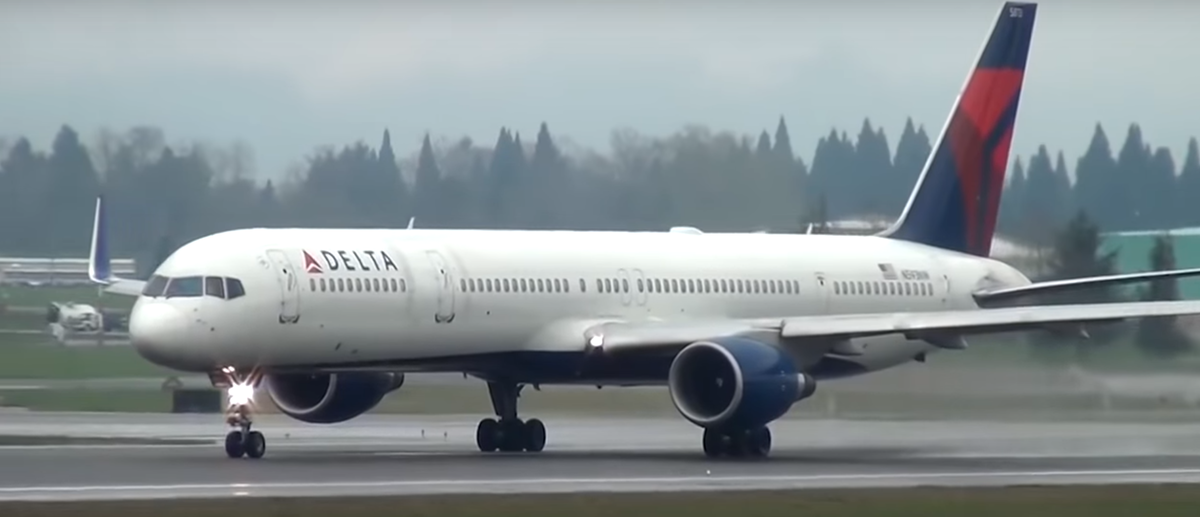 Boeing 757 а/к Delta Airlines