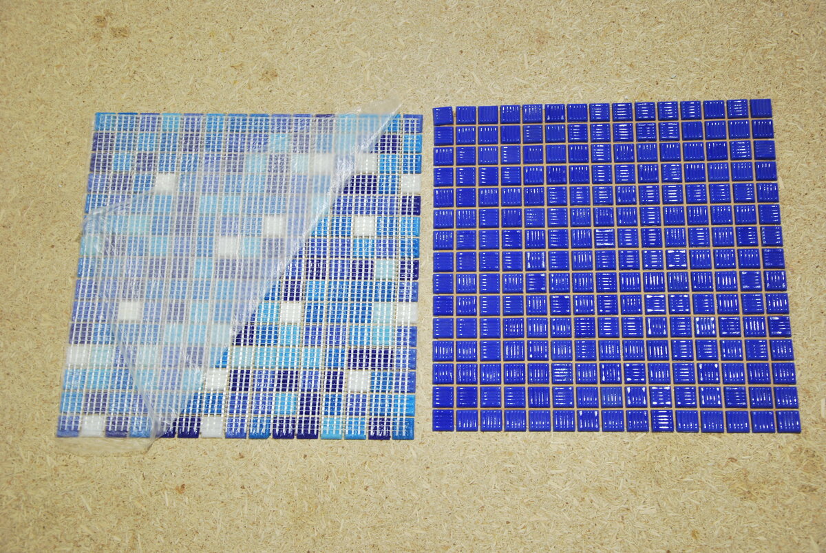 Тыльная сторона мозаики на сетке и на бумаге