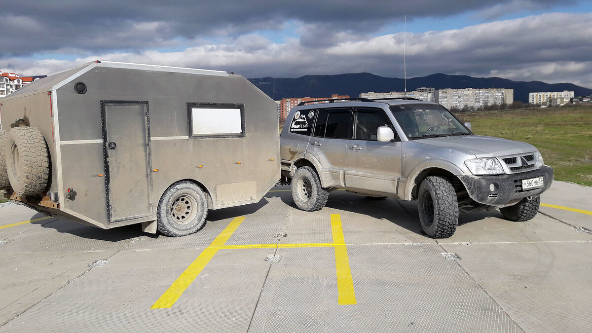 Руслан Внедорожный показал преимущества путешествий в доме на колесах