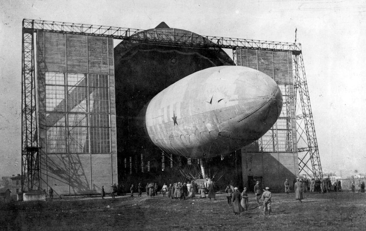 Дирижабль "Московский химик-резинщик"