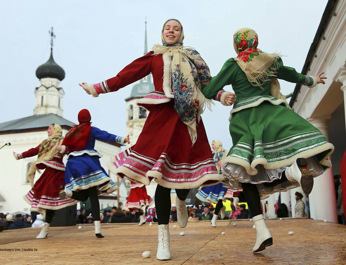 Народные гуляния в Суздале Масленица