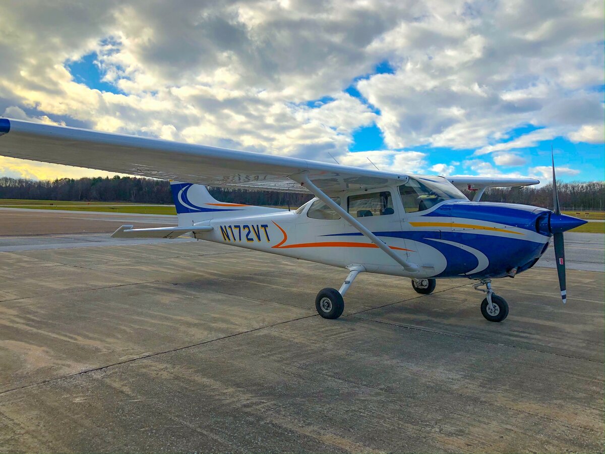 Cessna-172 на ней получал лицензию Коммерческого Пилота!