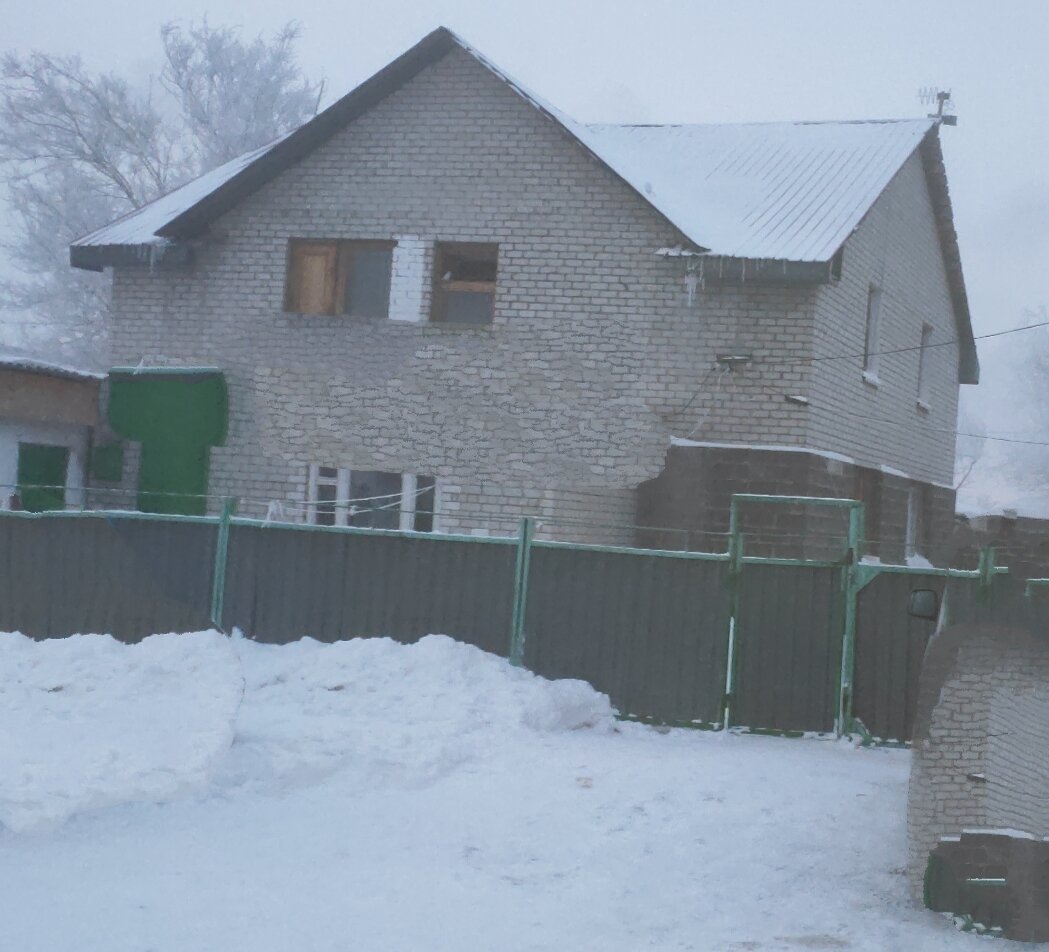 Этот дом в городе Нур-Султане обходится в содержаний в зимний период в месяц 130000-150000 тенге.