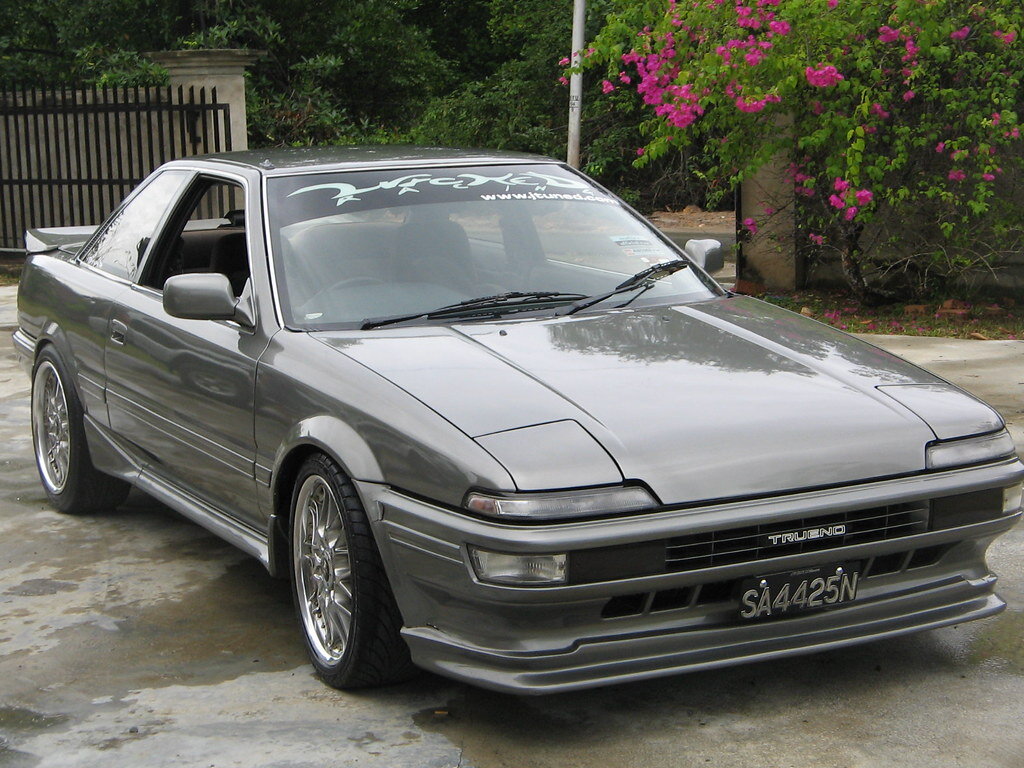 Toyota Corolla Sprinter Trueno AE92