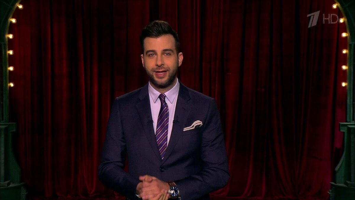 Певцов ургант. Панайотов ургант. Вечерний ургант дюжев. Вечерний ургант соведущие. Вечерний ургант певец.