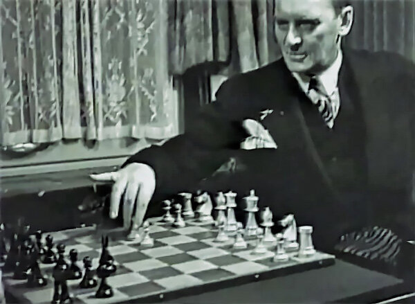 Каким был Александр Алехин: великим шахматистом или алкогением?