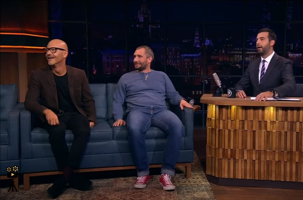 Фёдор был особенно рад поддержке, а Юрий немного смутился, так как не привык к таким овациям.