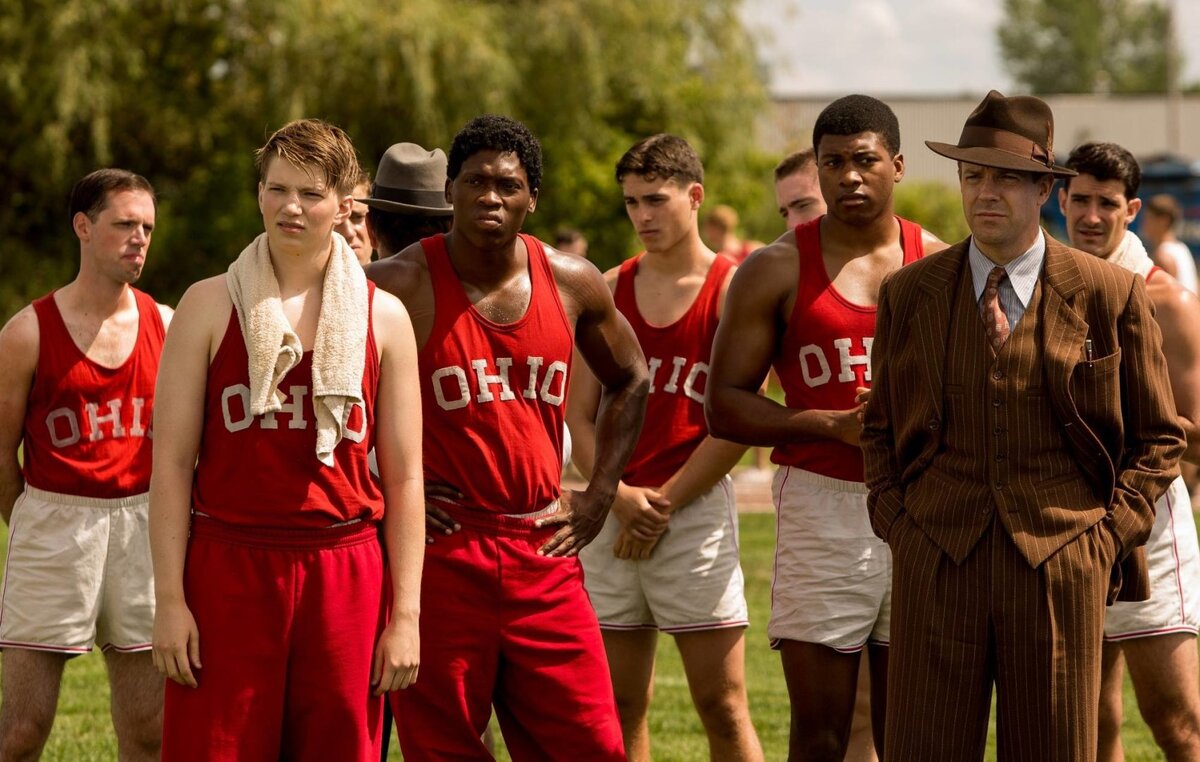 Цитата из книги 
"в этой главе я буду говорить, как можно приспособиться к любой среде, сколь угодно трудной. Основные принципы высокоадаптивного человека следующие: 1. Наличие веры, что он может адаптироваться и меняться"