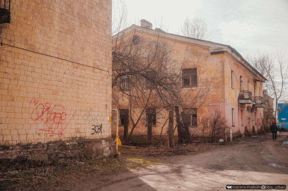 «За мкадом жизни нет» Настоящее «гетто» в девяти километрах от Москвы, где в жуткой нищете живут люди!