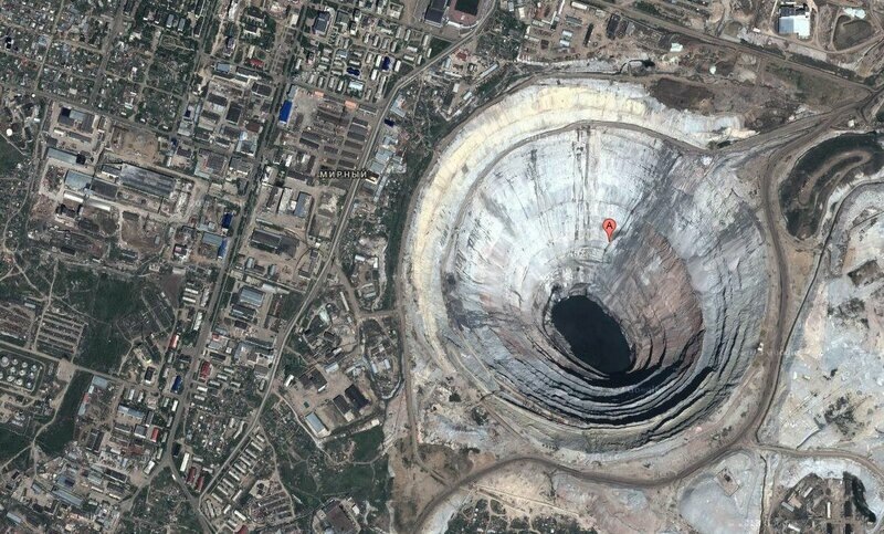 
«Посёлок Мирный, где добывают Алмазы 62.529423,113.99354»
