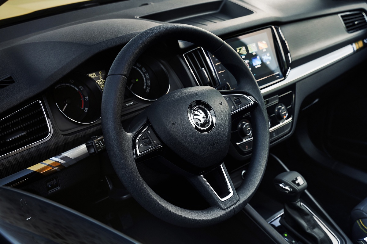 Салон Skoda Kamiq 2020
