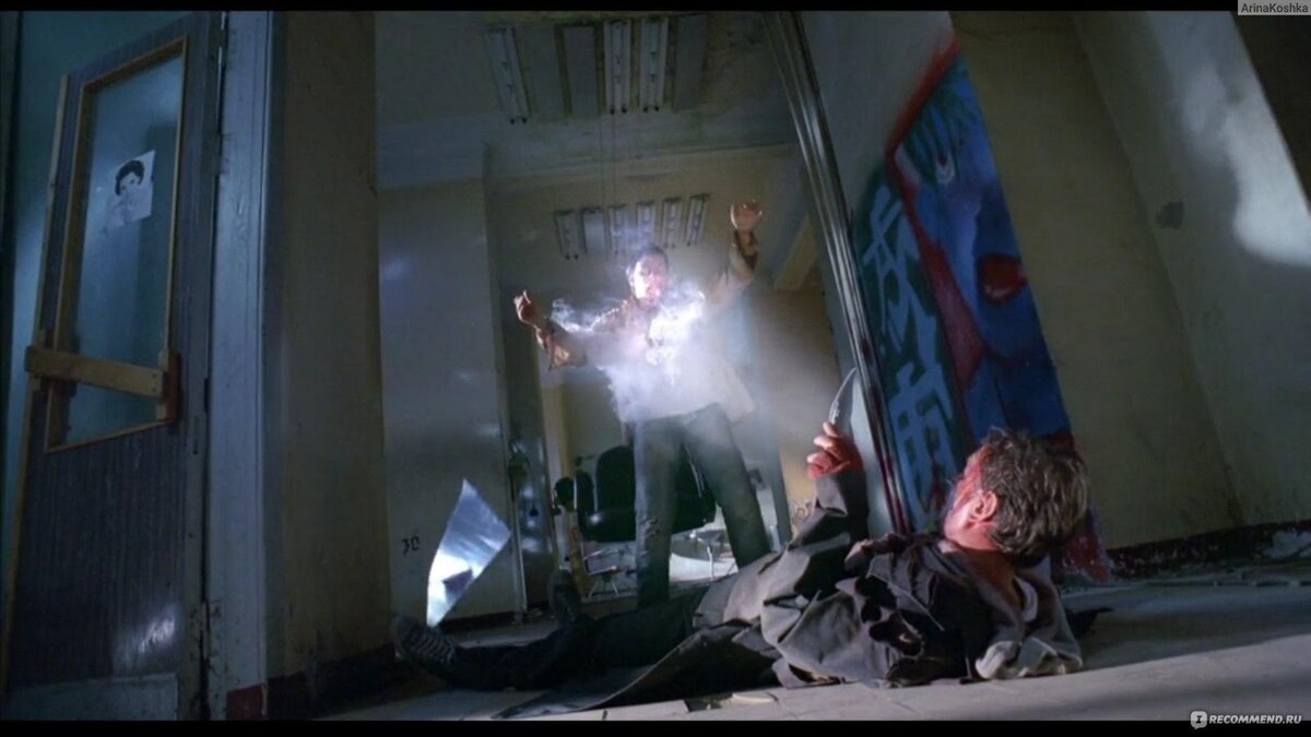 Кадр из «Ночного дозора». Уничтожение вампира.