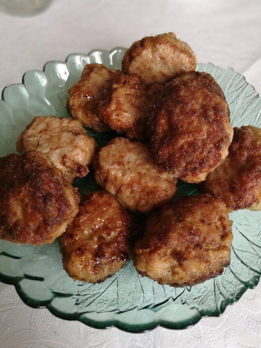 А вот и наши герои 