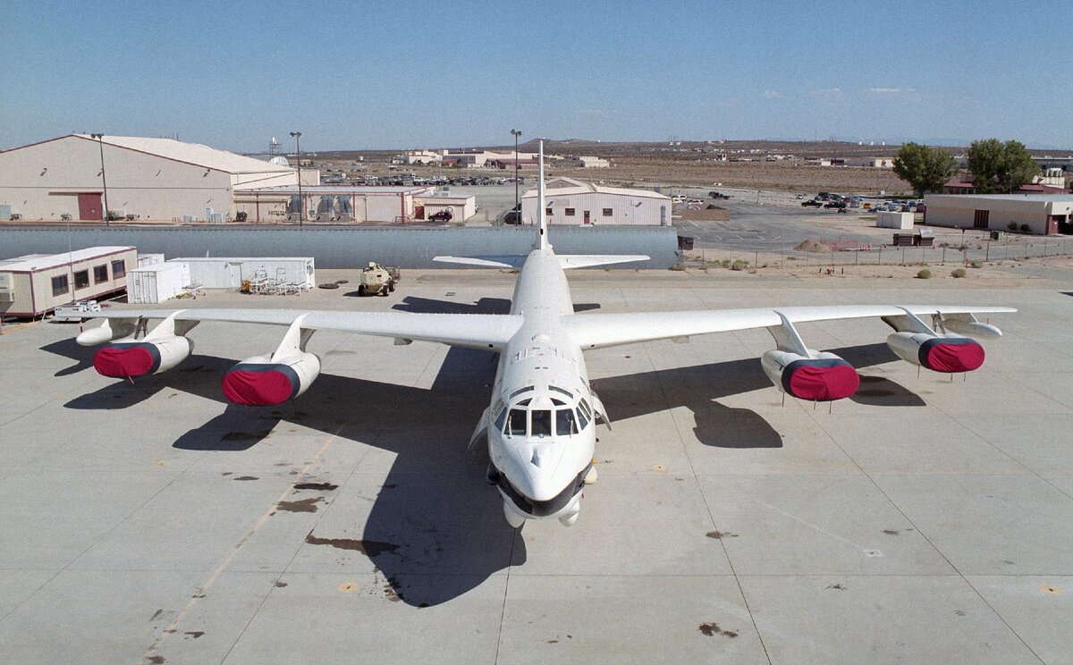 B-52H используемый NASA  в качестве летающей лаборатории. Источник фото: сайт NASA, https://www.nasa.gov/