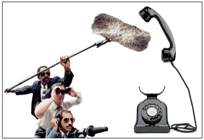 
1. У батареи высокая температура
Когда аккумулятор вашего телефона очень горячий, он активно разряжается. Такое явление нормально в период разговора, но когда телефон неактивен, а батарея все равно сильно горячая значит, внутри телефона происходят определенные функции, к примеру, работает шпионская программа. 

2. Слишком быстро телефон разряжается
Чаще всего это происходит из-за опасного приложения в телефоне. Ног данный пункт можно учитывать лишь в том случае, что у вас новая батарея, так как батареи со временем изнашиваются и то, что она стала меньше держать заряд – нормально. 

3. Задержка при выключении
Если данный процесс занимает просто таки подозрительное количество времени, плюс у вас по каким-то причинам во время этого действия начинает мигать подсветка то вполне вероятно, что вас прослушивают. Конечно, это может быть и неполадка телефона, но другие варианты исключать, просто так не стоит. 

4. Наводки и помехи
Вы можете сами услышать то, что вас прослушивают. Помехи, которые возникают тогда, когда их быть не должно. Разные шипения и щелчки во время каждого разговора. 

Если вы обнаружили признаки прослушивания, не паникуйте. Сначала проверьте свой телефон в сервисе. Если же с ним все нормально, тогда вас прослушивают.