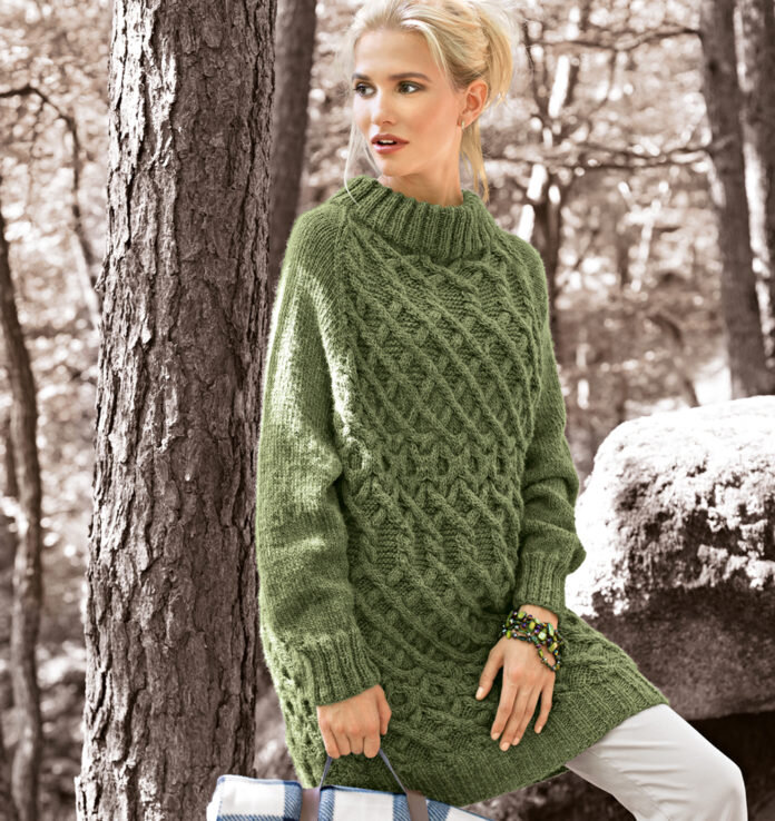 Женский удлиненный вязаный свитер оверсайз Happy Fox зеленый купить оптом в телеателье-мытищи.рф